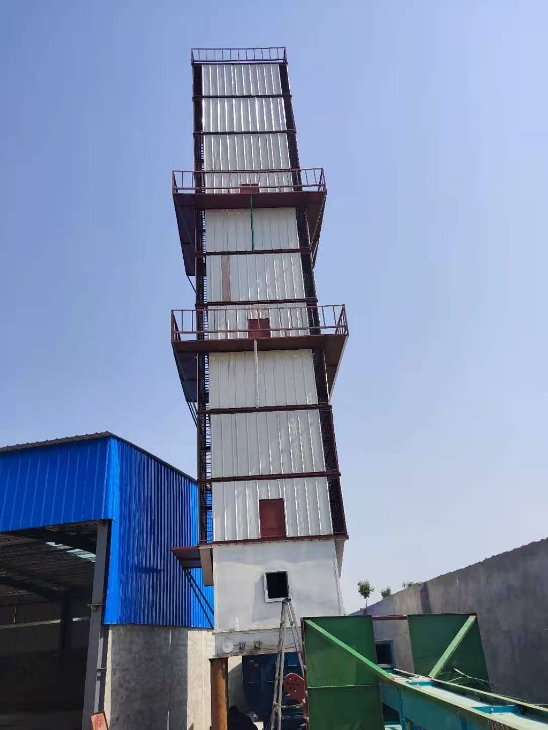 Grain drying tower